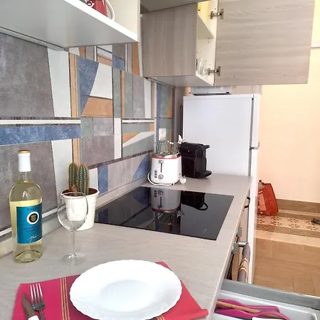Porta Labicana House -10 Minutes From Termini Station شقة *